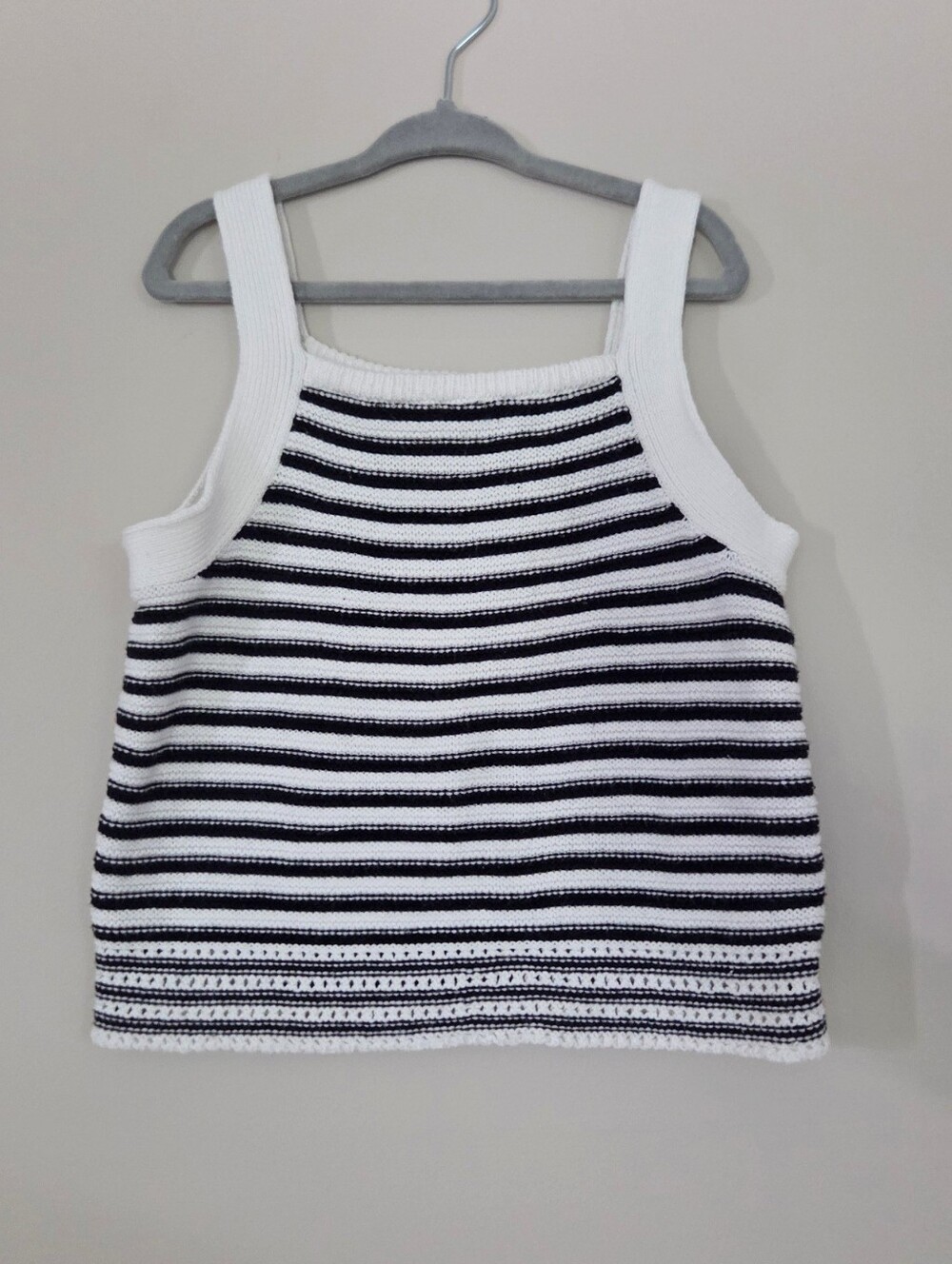 Cat & Jack Knit Sweater Tank Medium